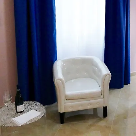 Cairoli Exclusive & برينديسي
