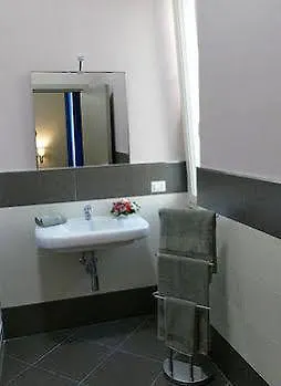 Cairoli Exclusive & فندق مبيت وإفطار برينديسي