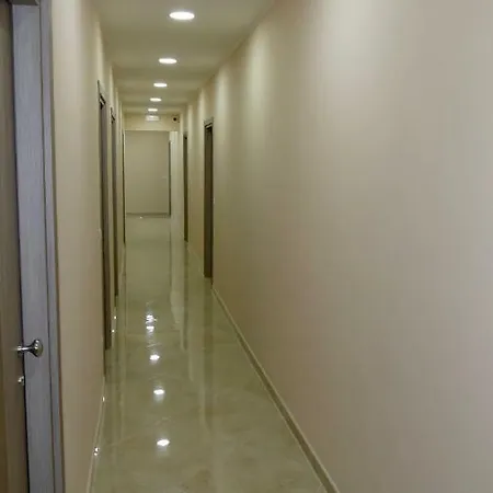 Cairoli Exclusive & 4* Brindisi