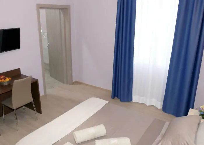 Cairoli Exclusive & Bed and Breakfast Μπρίντιζι