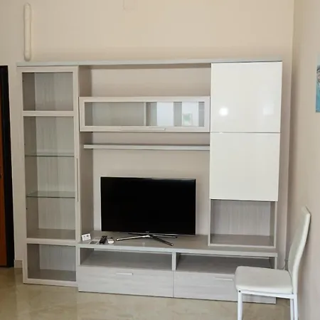 Cairoli Exclusive Rooms&suite Couette-café 2*