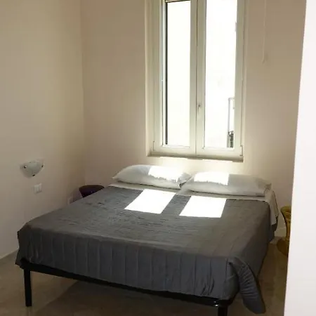 Cairoli Exclusive Rooms&suite 2*