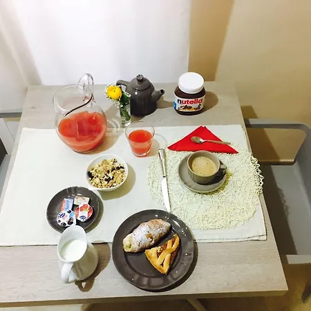 Cairoli Exclusive & Alojamento de Acomodação e Pequeno-almoço 2*