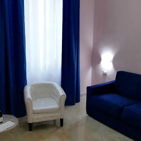 Couette-café Cairoli Exclusive Rooms&suite Brindisi