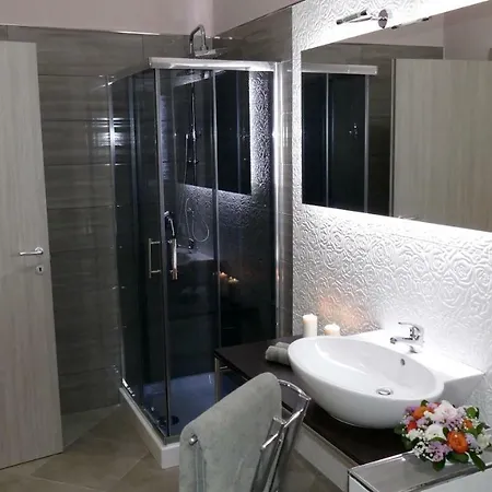 Cairoli Exclusive Rooms&suite Brindisi